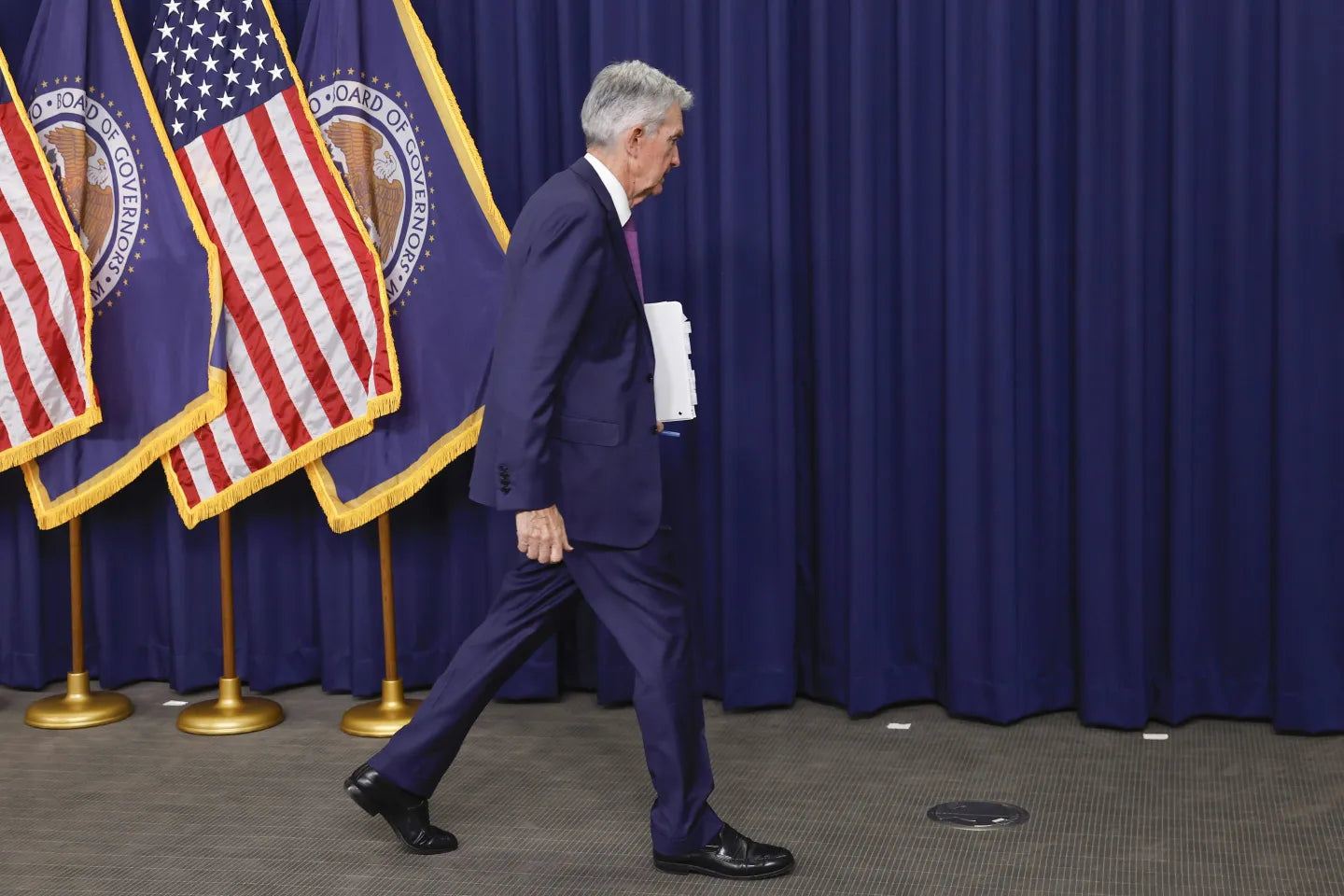 Top economist Torsten Slok asserts that the Federal Reserve will not be reducing interest rates this year.