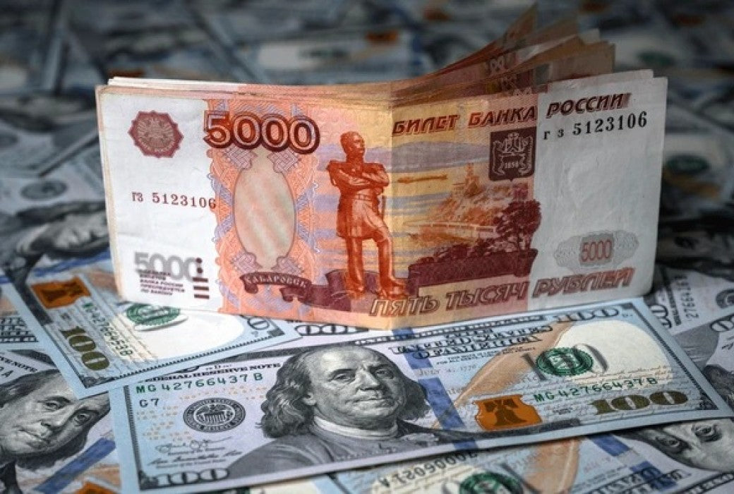 20 Countries Embrace Russian Payment System, Move Away from US Dollar